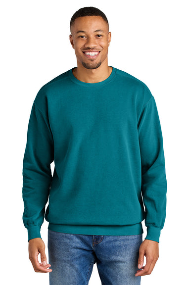 Comfort Colors 1566 Mens Crewneck Sweatshirt Topaz Blue Model Front