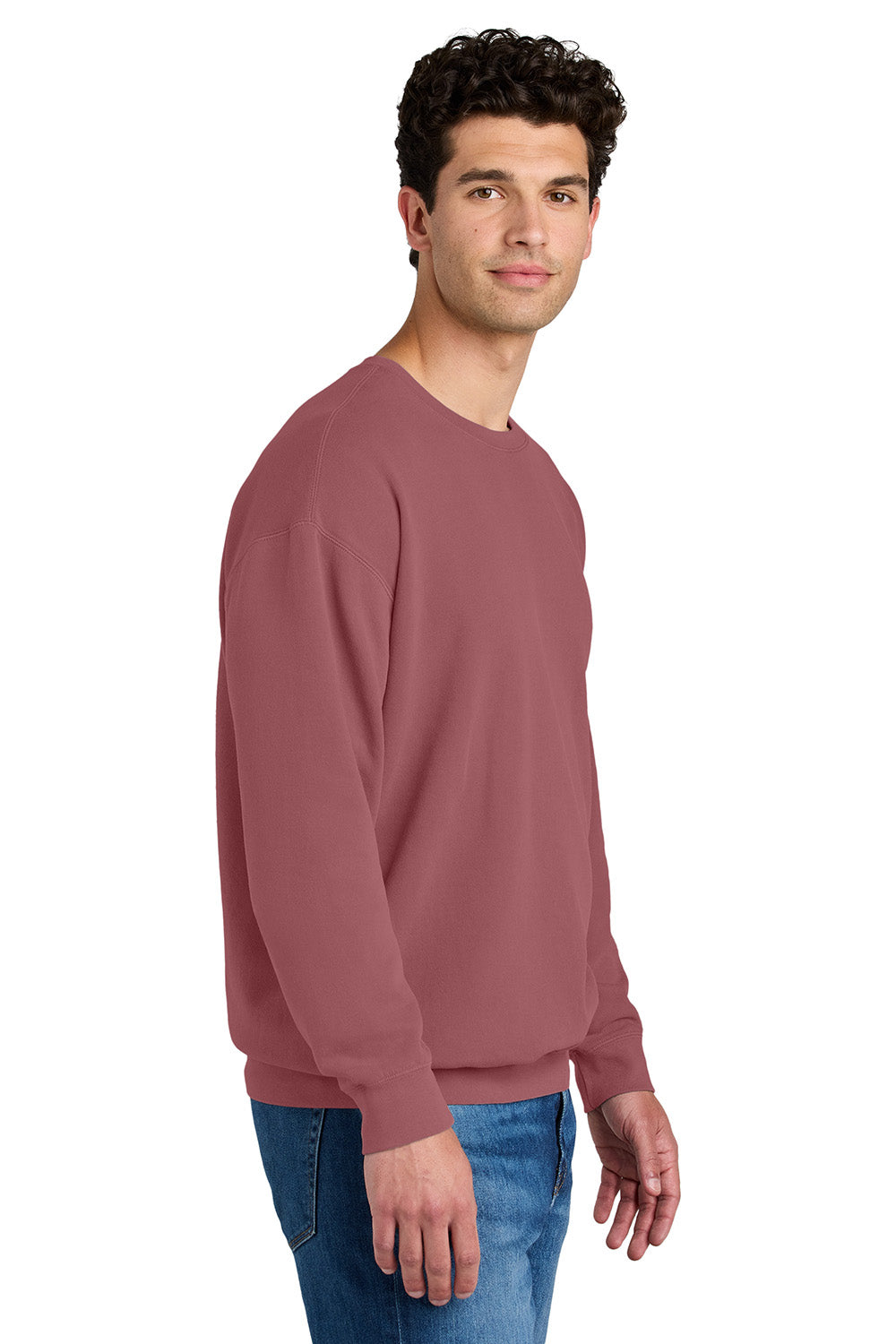 Comfort Colors 1466 Mens Garment Dyed Fleece Crewneck Sweatshirt Crimson Red Model Side