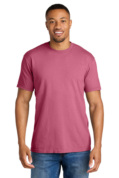 Comfort Colors 1717/C1717 Mens Short Sleeve Crewneck T-Shirt Crunchberry Pink Model Front