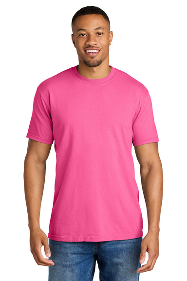 Comfort Colors 1717/C1717 Mens Short Sleeve Crewneck T-Shirt Neon Pink Model Front