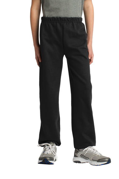 Gildan 18200B Youth Heavy Blend Sweatpants Black Model Front