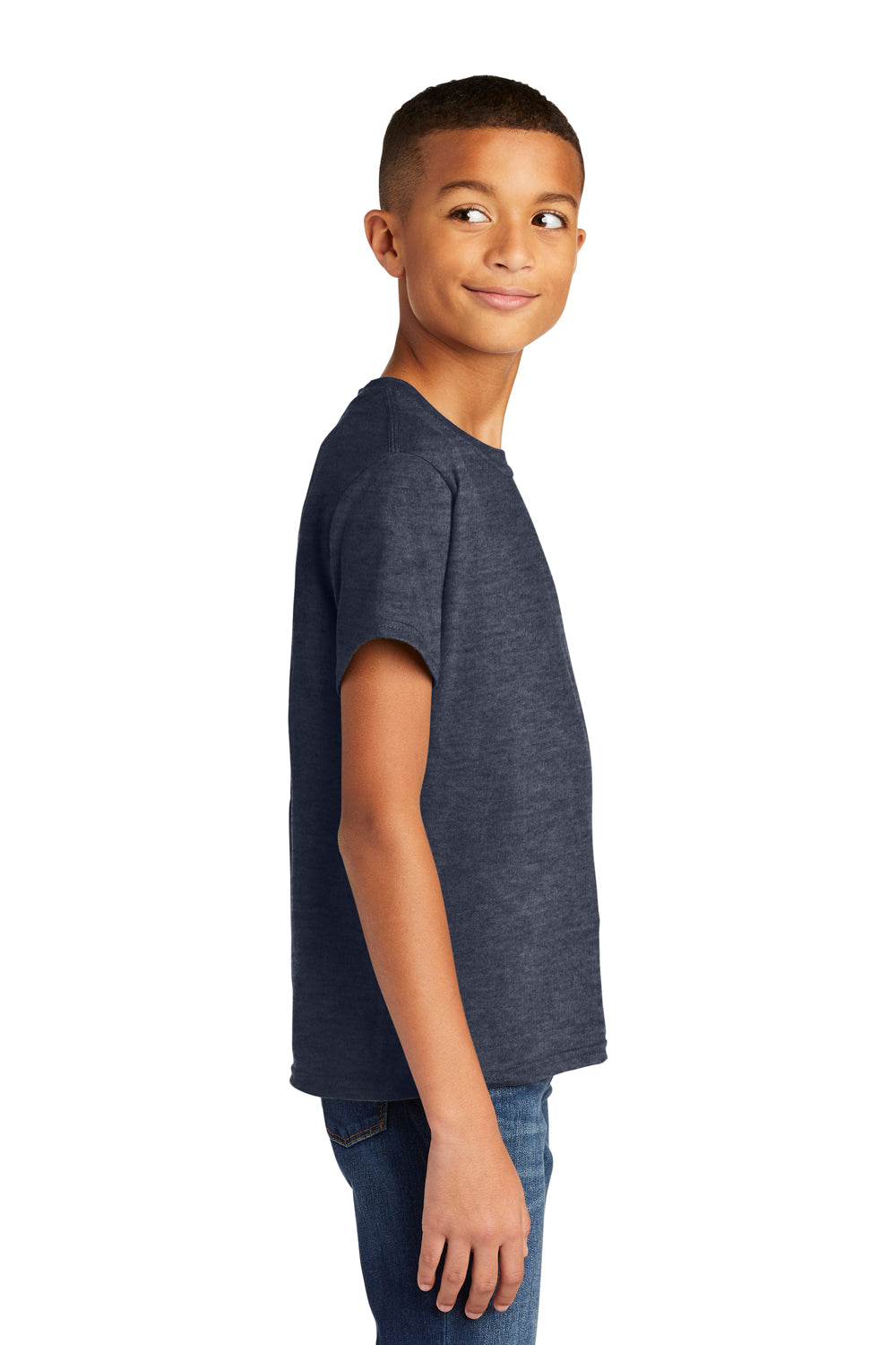 Gildan 64000B Youth Softstyle Short Sleeve Crewneck T-Shirt Heather Navy Blue Model Side