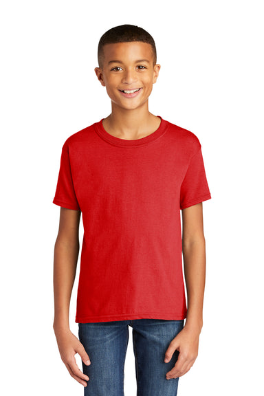 Gildan 64000B Youth Softstyle Short Sleeve Crewneck T-Shirt Red Model Front