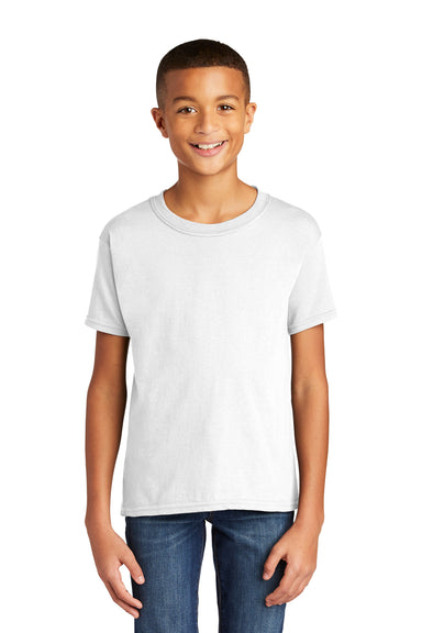 Gildan 64000B Youth Softstyle Short Sleeve Crewneck T-Shirt White Model Front