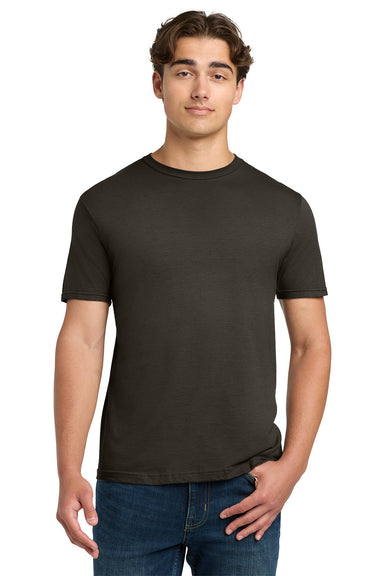 Gildan 64000/G640 Mens Softstyle Short Sleeve Crewneck T-Shirt Dark Chocolate Brown Model Front