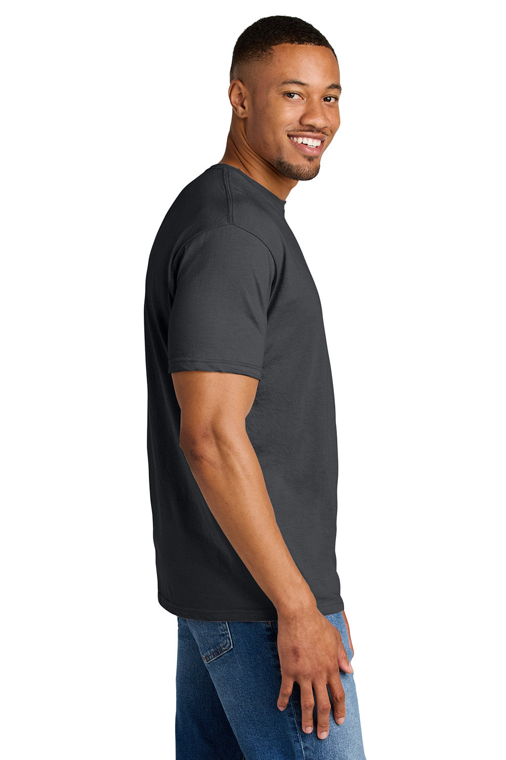 Gildan 67000/G670 Mens Softstyle CVC Short Sleeve Crewneck T-Shirt Heather Dark Grey Model Side