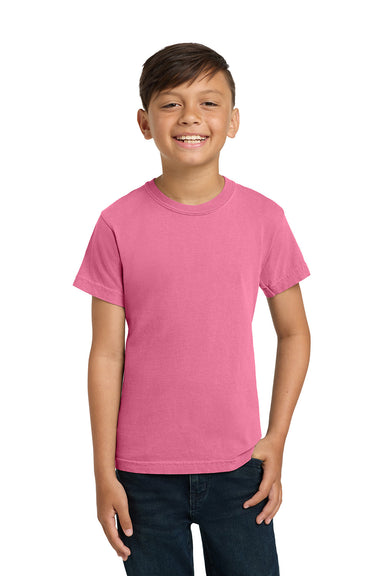 Comfort Colors 9018/C9018 Youth Short Sleeve Crewneck T-Shirt Crunchberry Pink Model Front