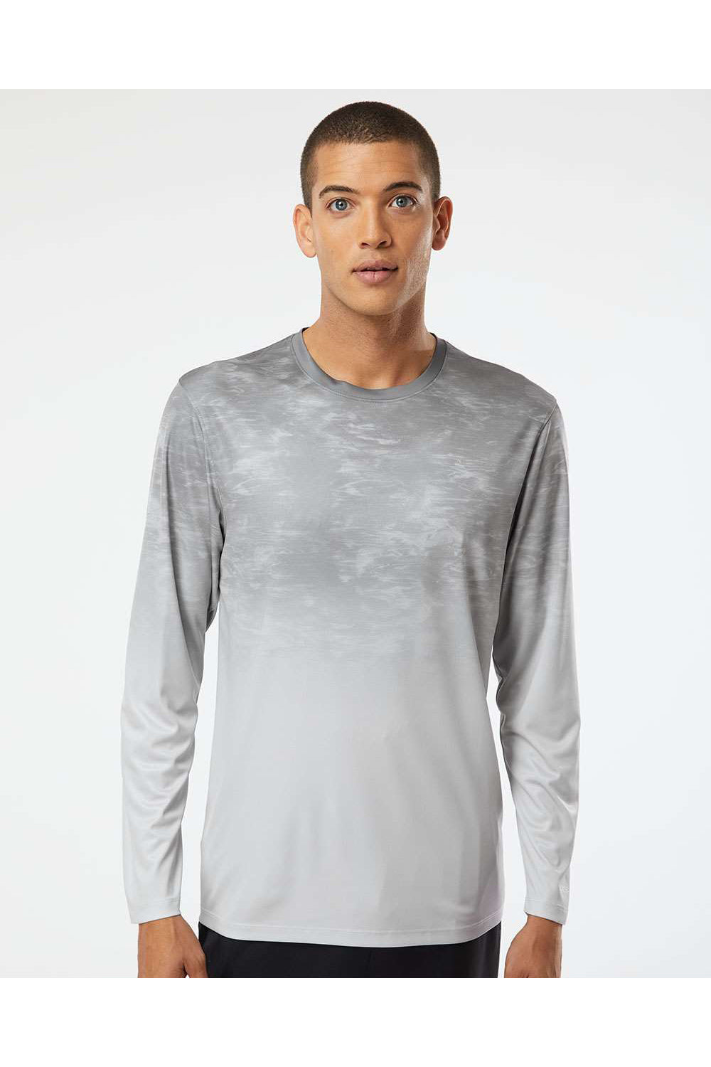 Paragon 229 Mens Montauk Oceanic Fade Performance Long Sleeve Crewneck T-Shirt Aluminum Grey Model Front