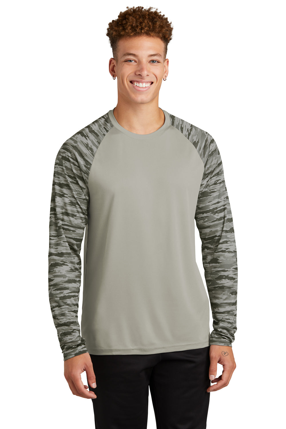 Sport-Tek ST376LS Mens Drift Camo Colorblock Moisture Wicking Long Sleeve Crewneck T-Shirt Silver Grey Model Front