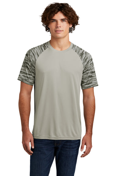 Sport-Tek ST376 Mens Drift Camo Colorblock Moisture Wicking Short Sleeve Crewneck T-Shirt Silver Grey Model Front