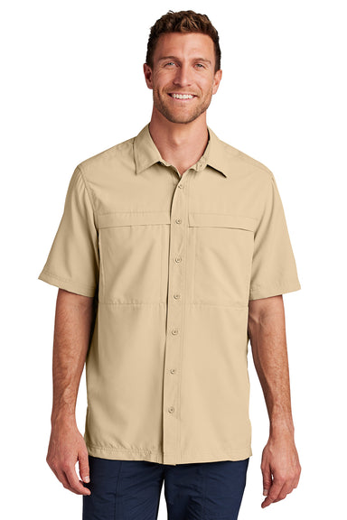 Port Authority W961 Mens Daybreak Moisture Wicking Short Sleeve Button Down Shirt w/ Double Pockets Oat Model Front