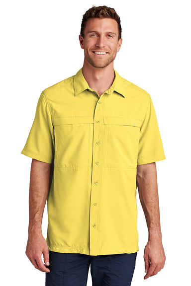 Port Authority W961 Mens Daybreak Moisture Wicking Short Sleeve Button Down Shirt w/ Double Pockets Yellow Model Front