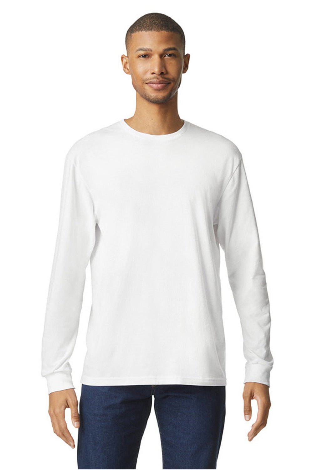 Gildan 67400 Mens Softstyle CVC Long Sleeve Crewneck T-Shirt White Model Front