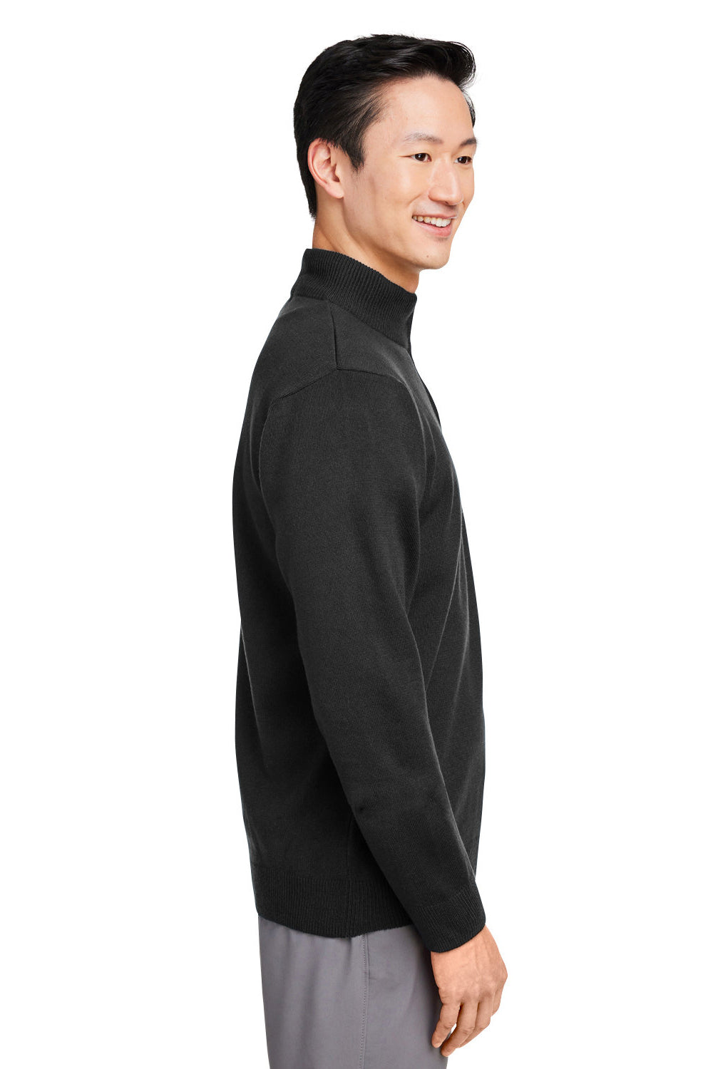 Harriton M421 Mens Pilbloc Pill Resistant 1/4 Zip Sweatshirt Black Model Side