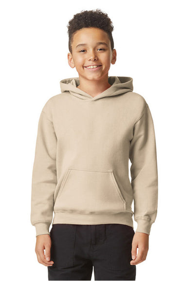 Gildan SF500B Youth Softstyle Hooded Sweatshirt Hoodie w/ Pouch Pocket Sand Model Front