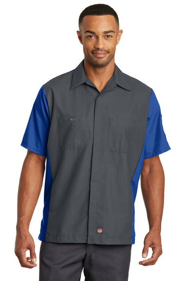 Red Kap SY20 Mens Crew Moisture Wicking Short Sleeve Button Down Shirt w/ Double Pockets Charcoal Grey/Royal Blue Model Front