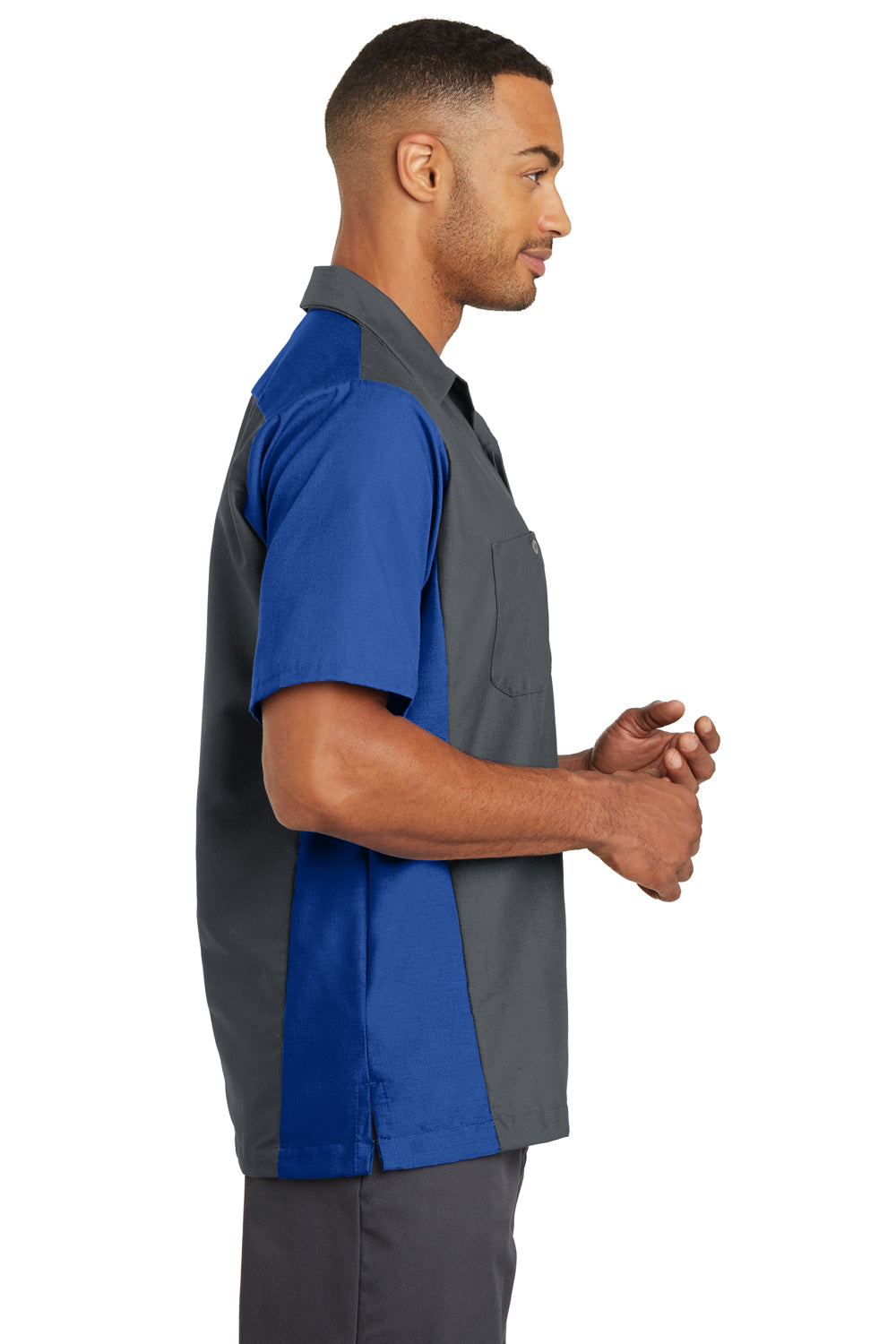 Red Kap SY20 Mens Crew Moisture Wicking Short Sleeve Button Down Shirt w/ Double Pockets Charcoal Grey/Royal Blue Model Side